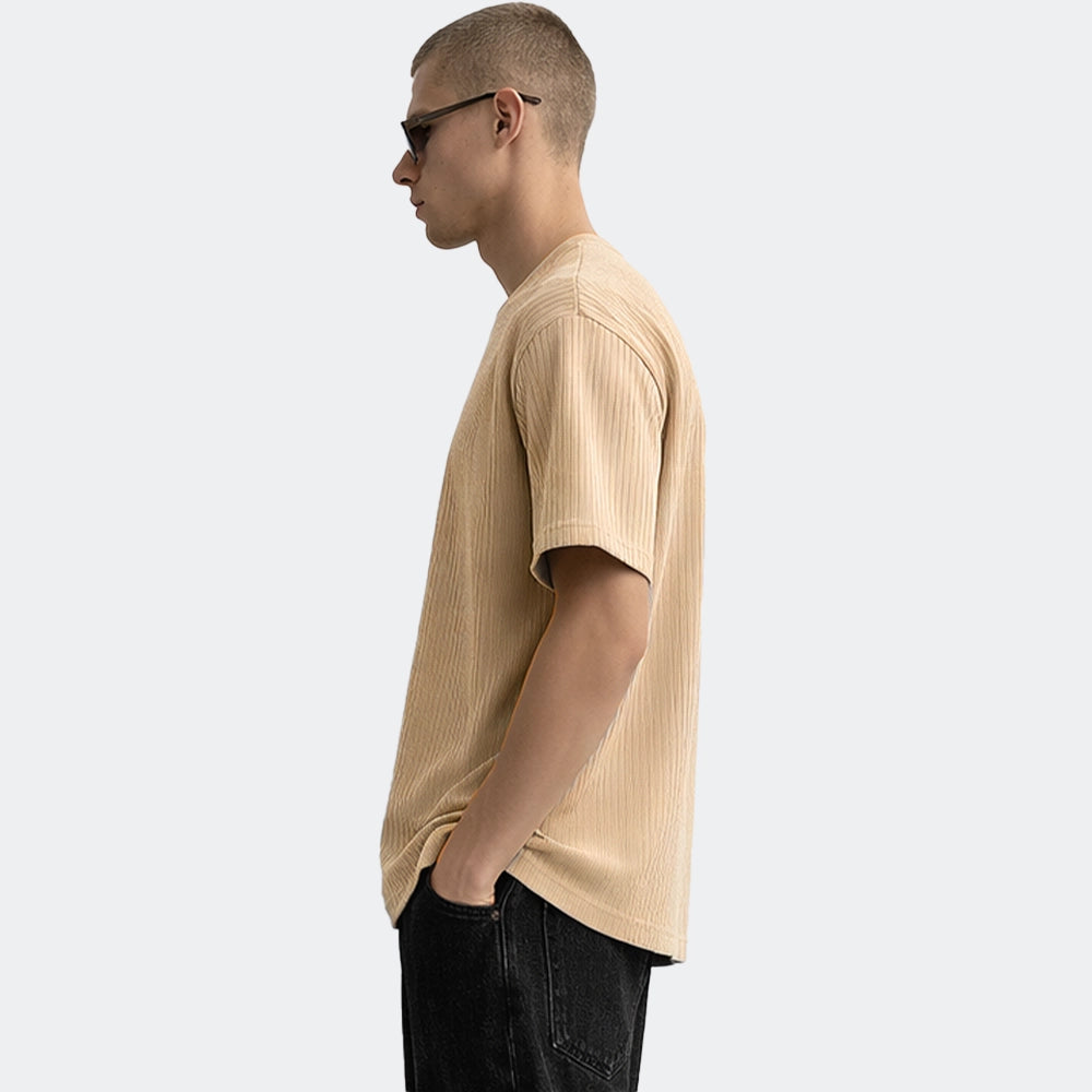 Men's beige t-shirt, side pose