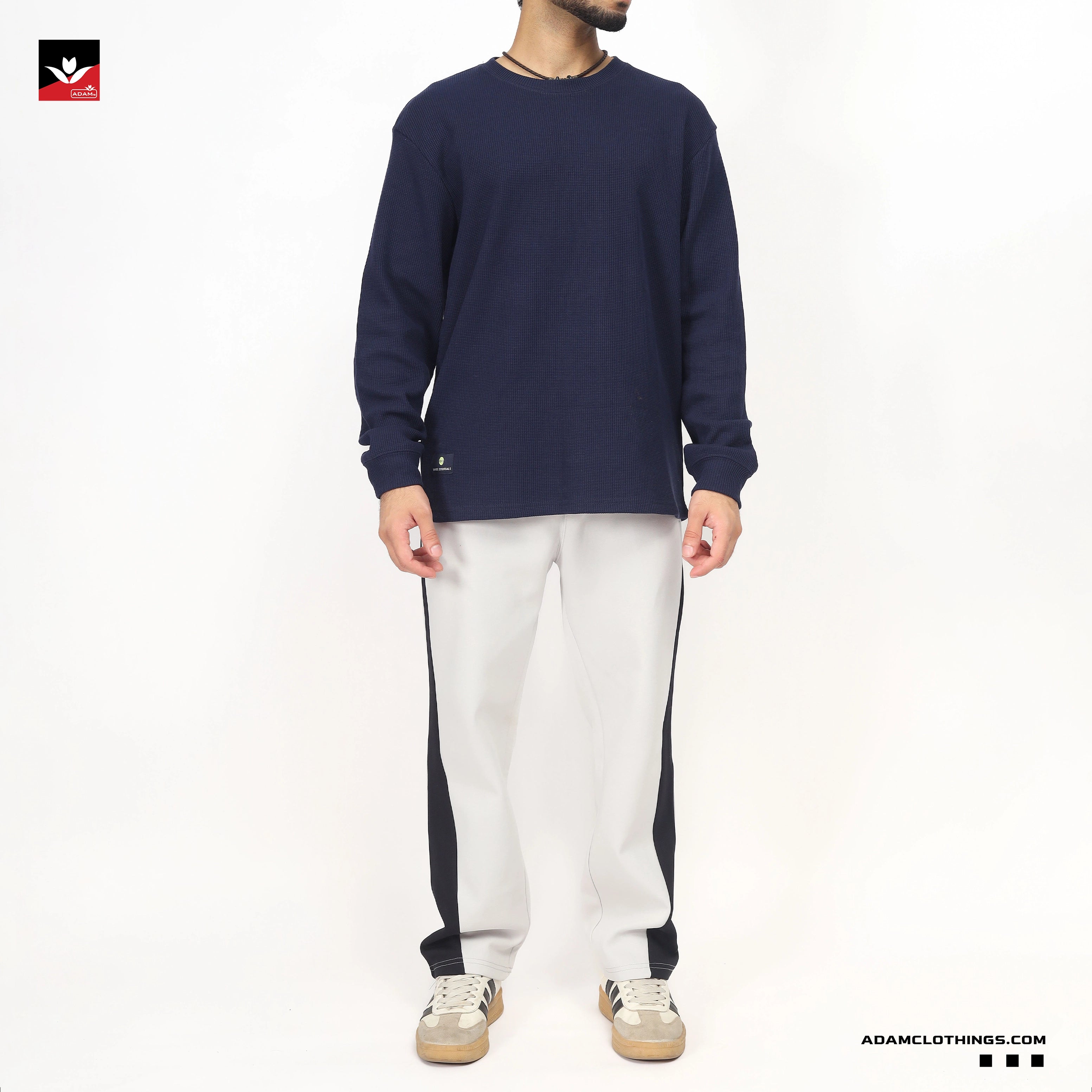 WAFFLE KNIT TEXTURED NAVY SWEATSHIRT