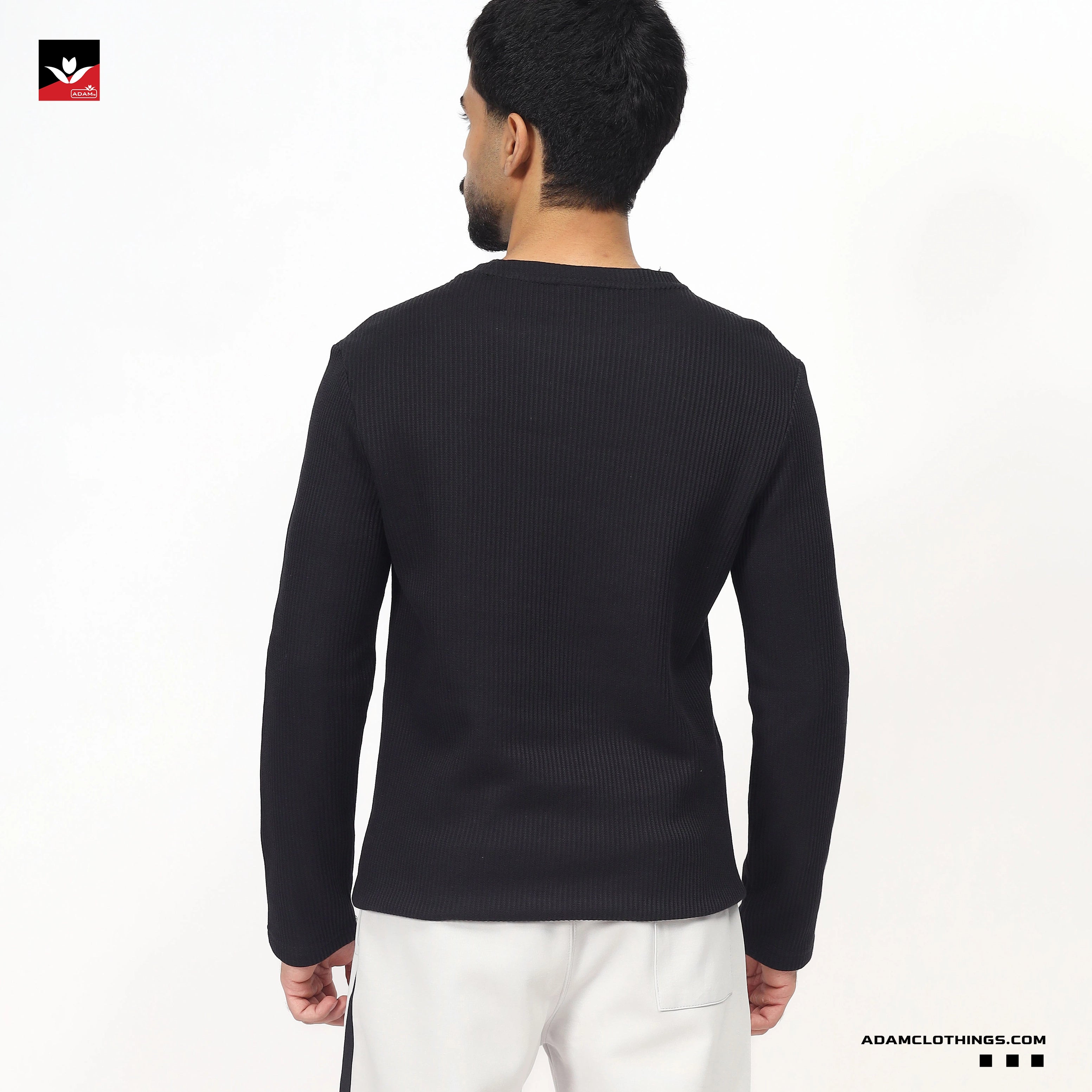 TEXTURED BLACK THERMAL SWEATSHIRT