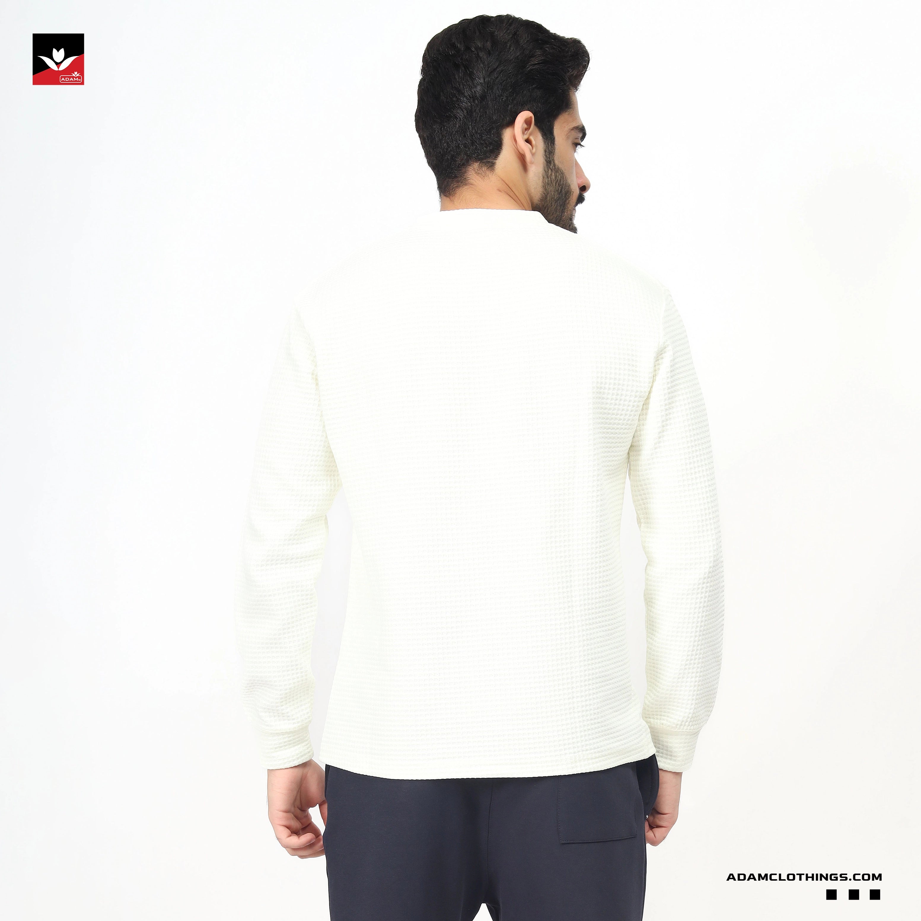 WAFFLE KNIT TEXTURED WHITE SWEATSHIRT