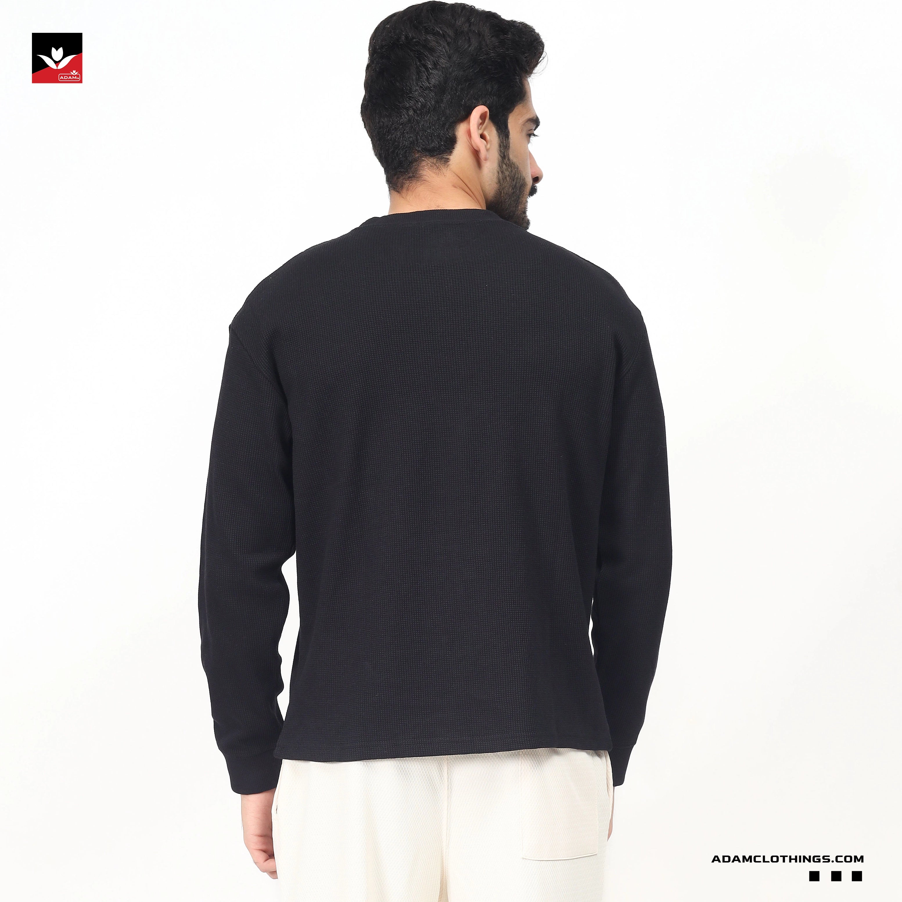 WAFFLE KNIT TEXTURED BLACK SWEATSHIRT