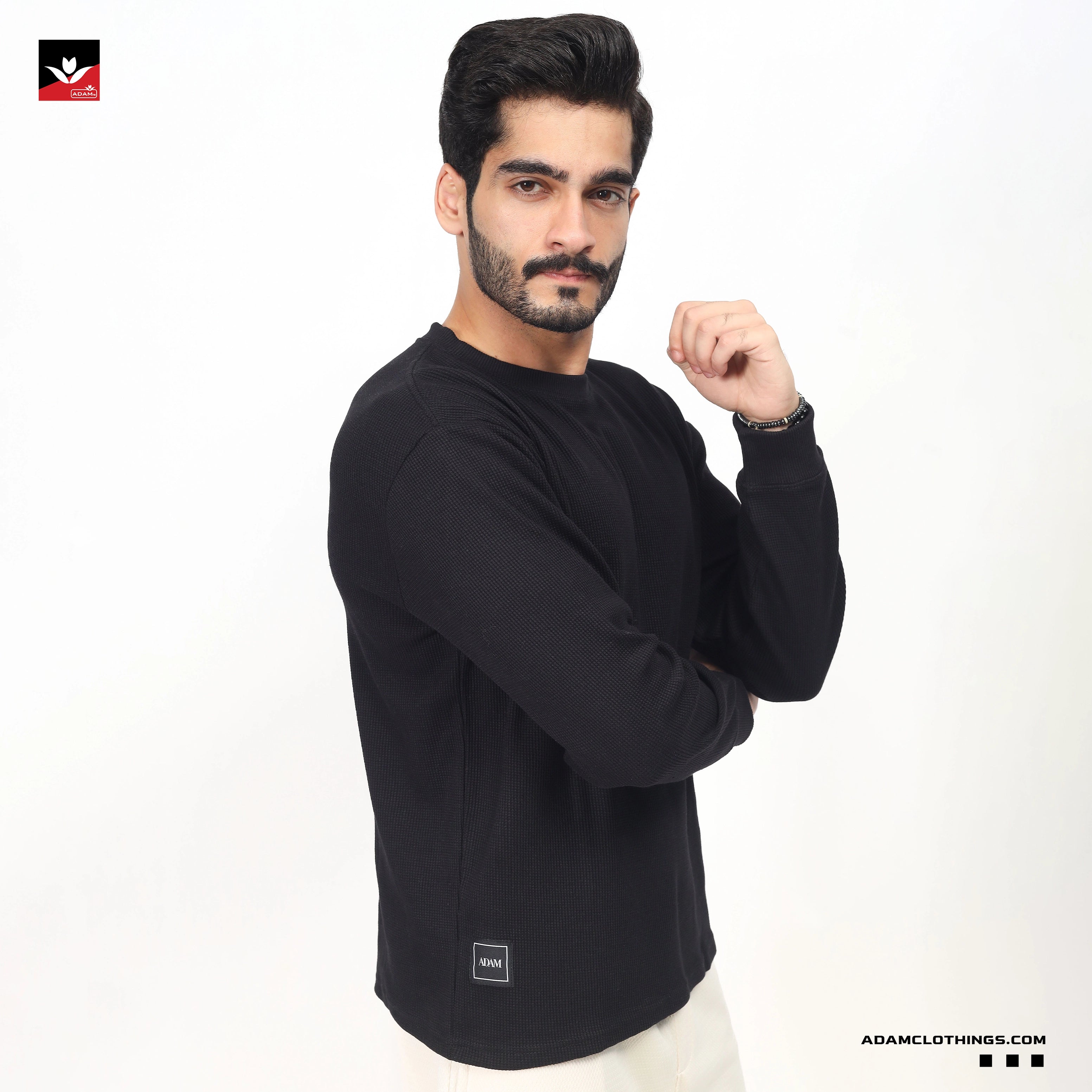 WAFFLE KNIT TEXTURED BLACK SWEATSHIRT