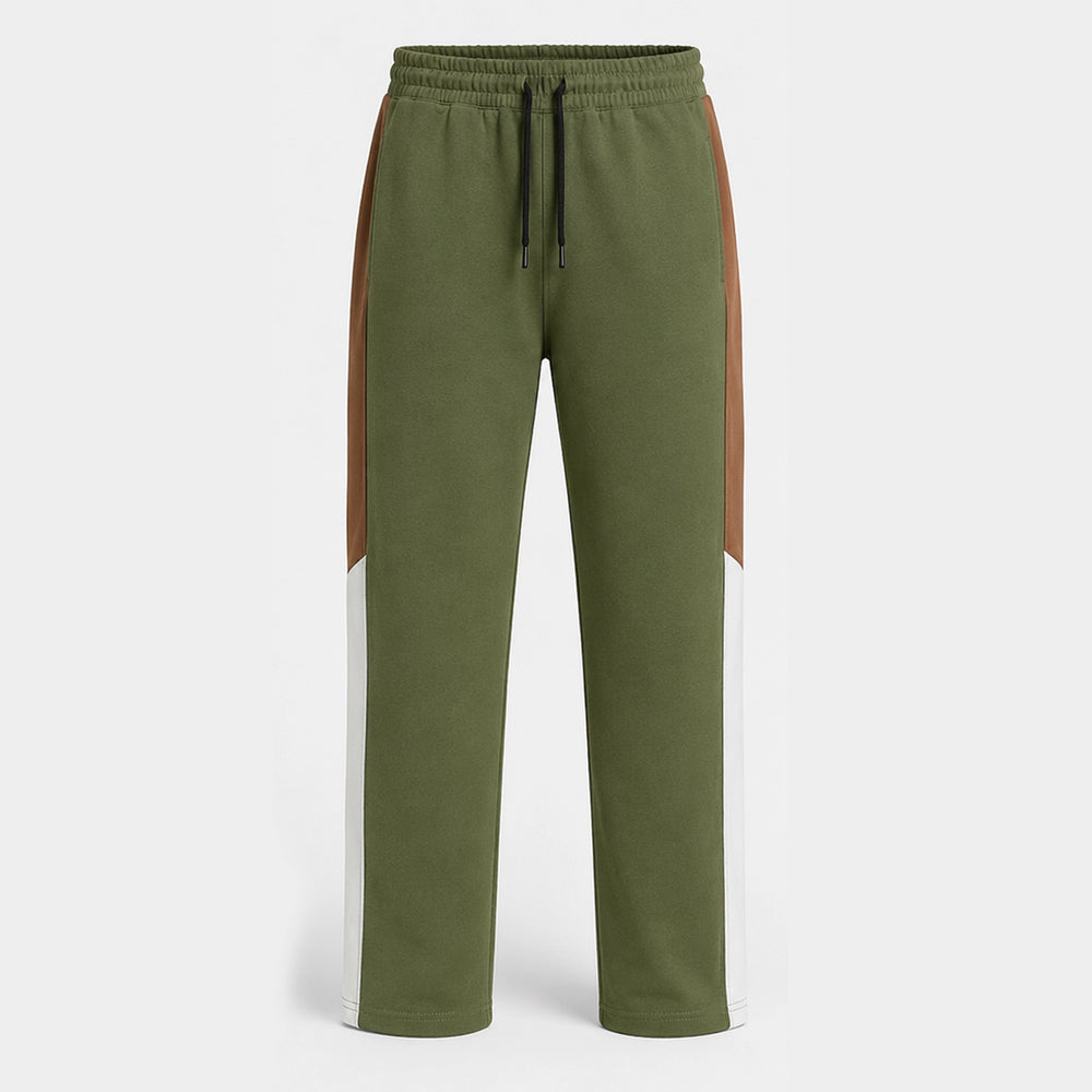 Men Relaxed Fit Trouser front pocket close-up soft cotton fabric