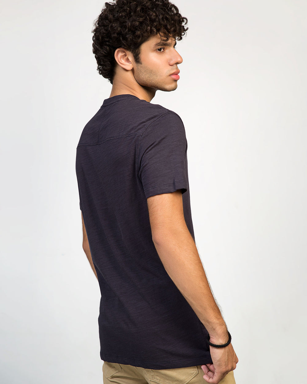 ADAM navy cotton t-shirt flat lay – breathable slub jersey fabric